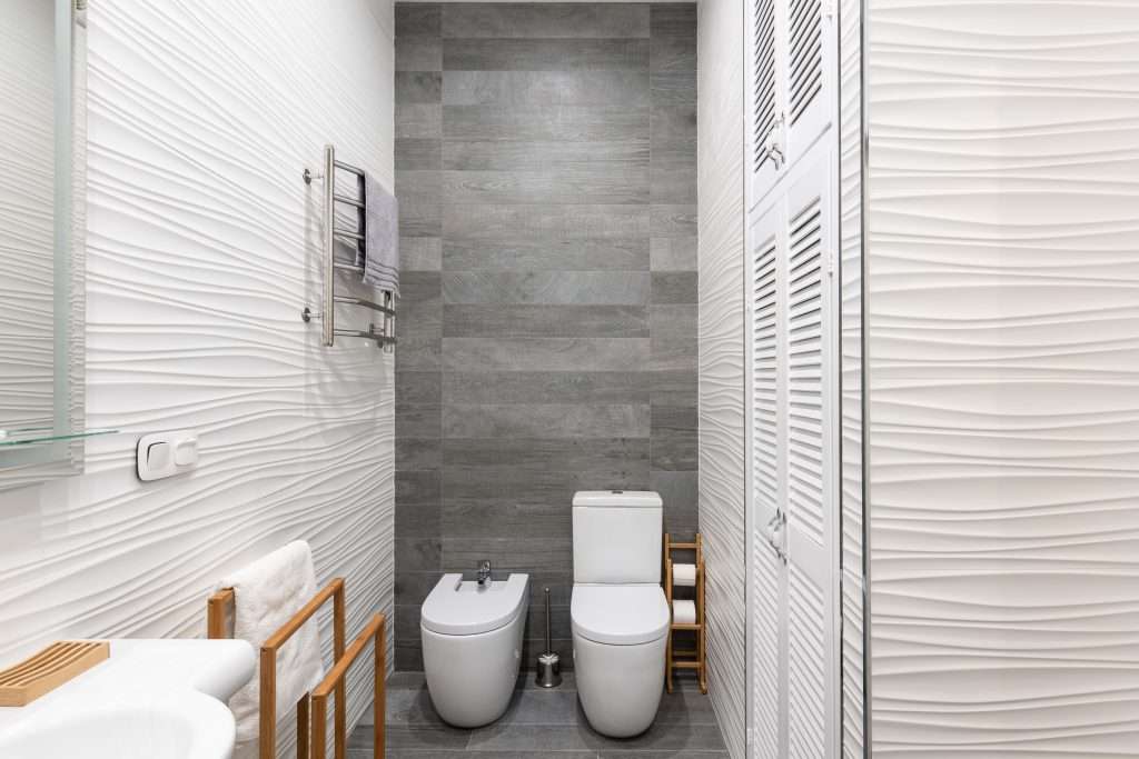  modern bathroom with textured tiles